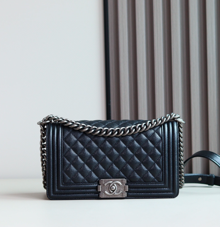 new-luxury-designer-bags-nm10230
