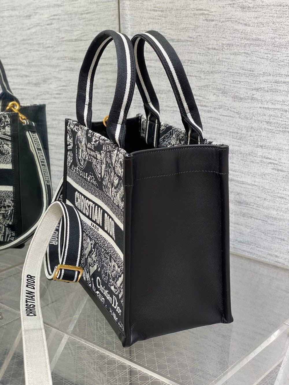 new-luxury-designer-bags-nm16041