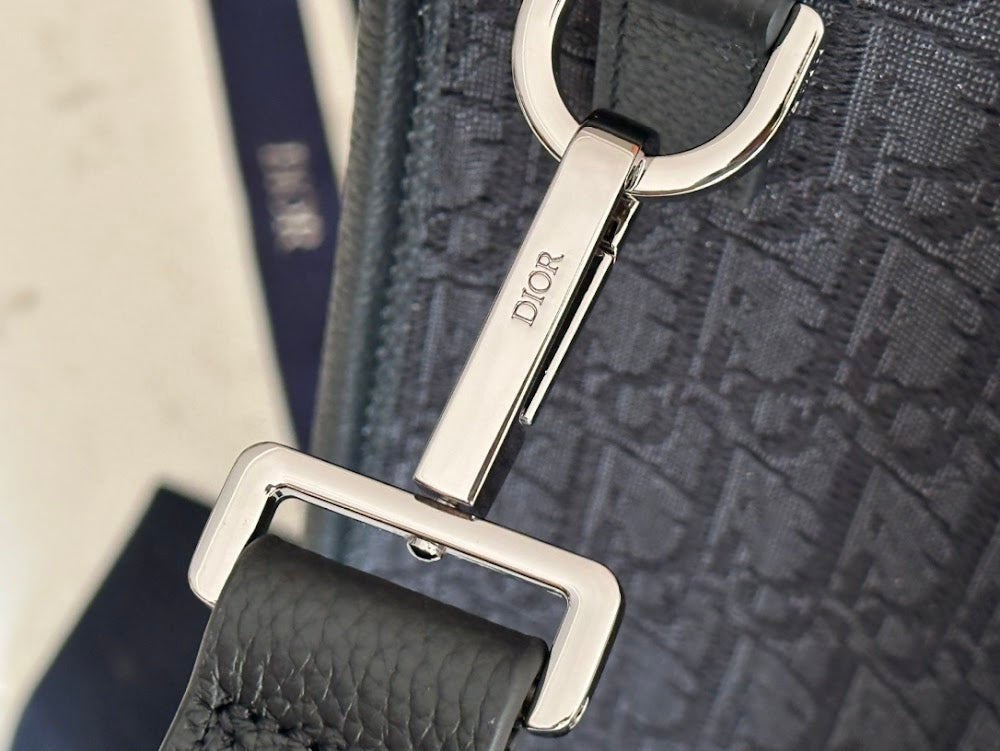 new-designer-premium-bags-nm16335