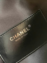 new-luxury-designer-bags-nm5995