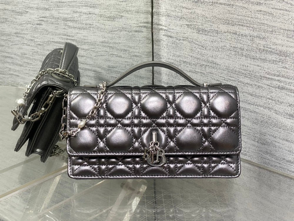 new-luxury-designer-bags-nm16479