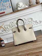 new-luxury-designer-bags-nm11341