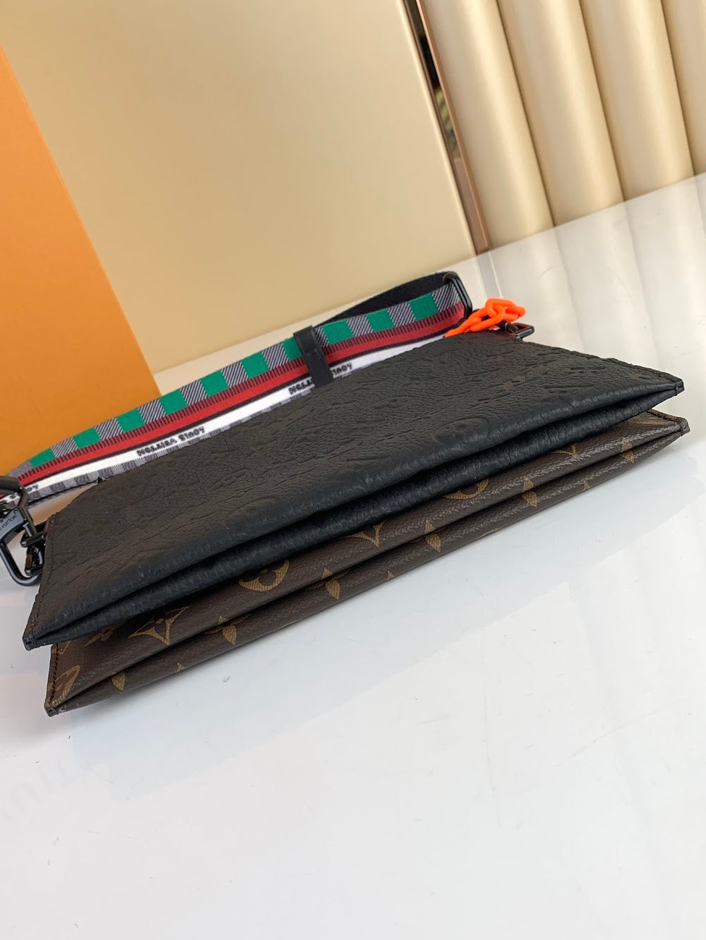 Anum Bags ln Luxury Bag --60784