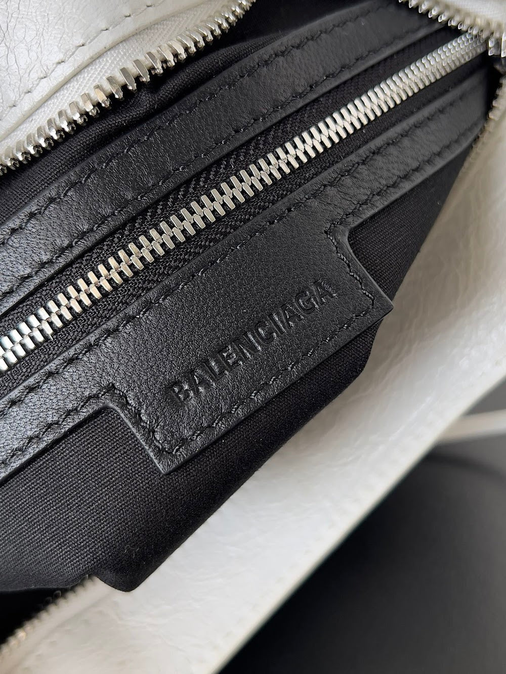 Ezyycart Bags Balenciaga Luxury Bag --111177