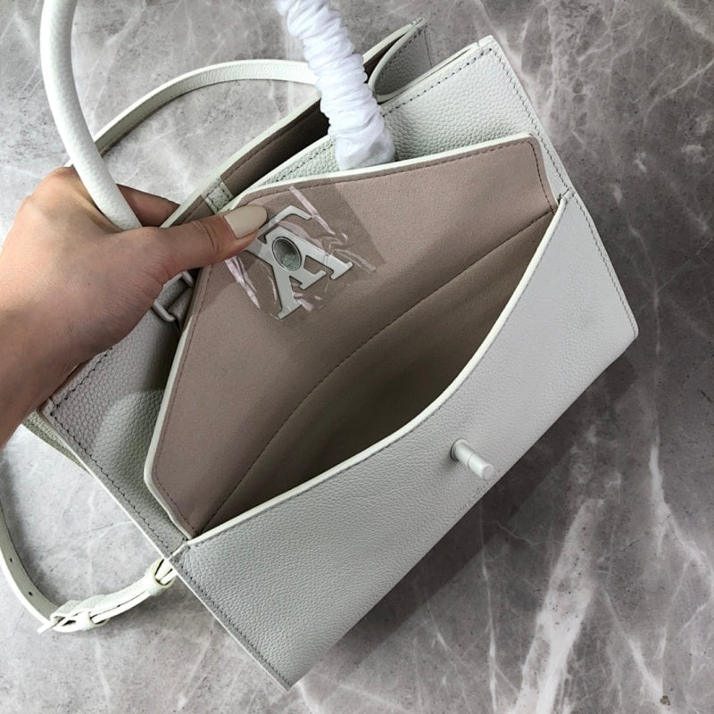 Anum Bags ln Luxury Bag --56980