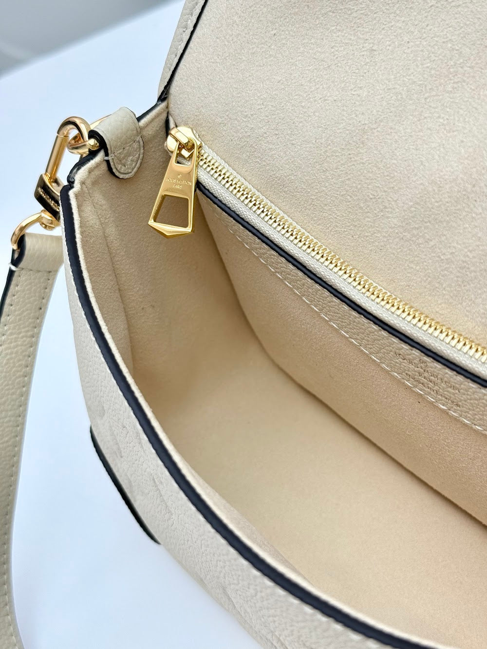 Anum Bags LVn Luxury Bag --80101