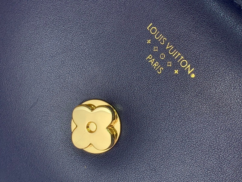 Anum Bags ln Luxury Bag --56740