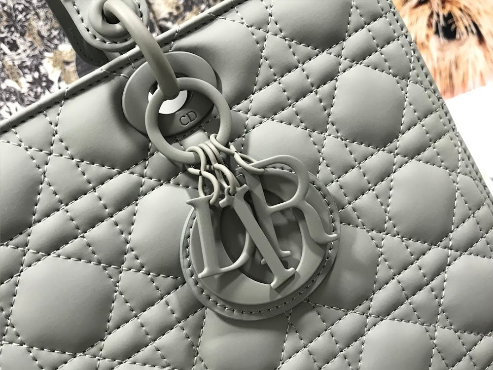 new-luxury-designer-bags-nm16046