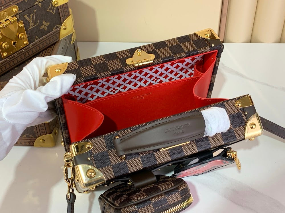 Anum Bags ln Luxury Bag --56806