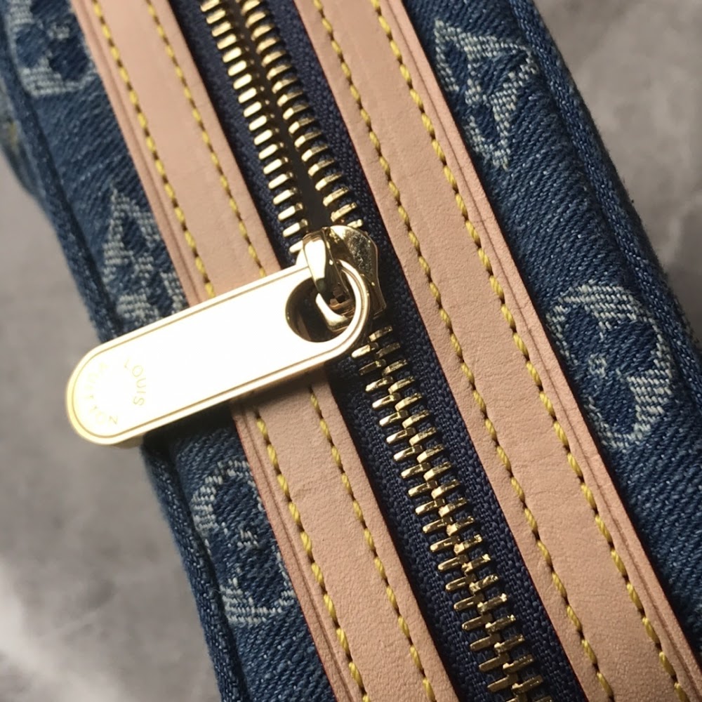 Anum Bags ln Luxury Bag --60711