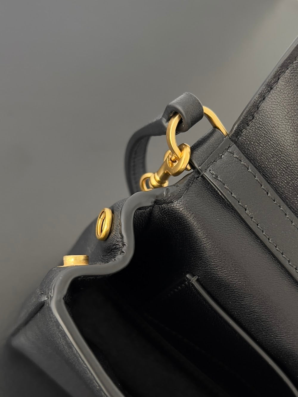 Ezyycart Bags Balenciaga Luxury Bag --111767