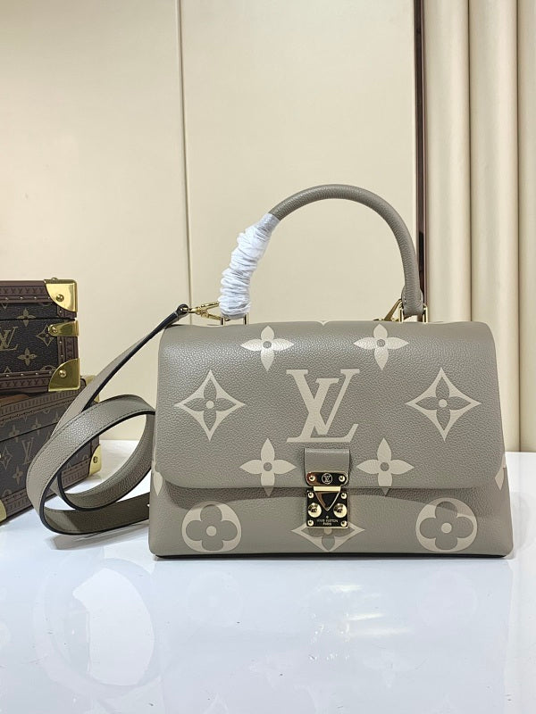 Anum Bags ln Luxury Bag --61008