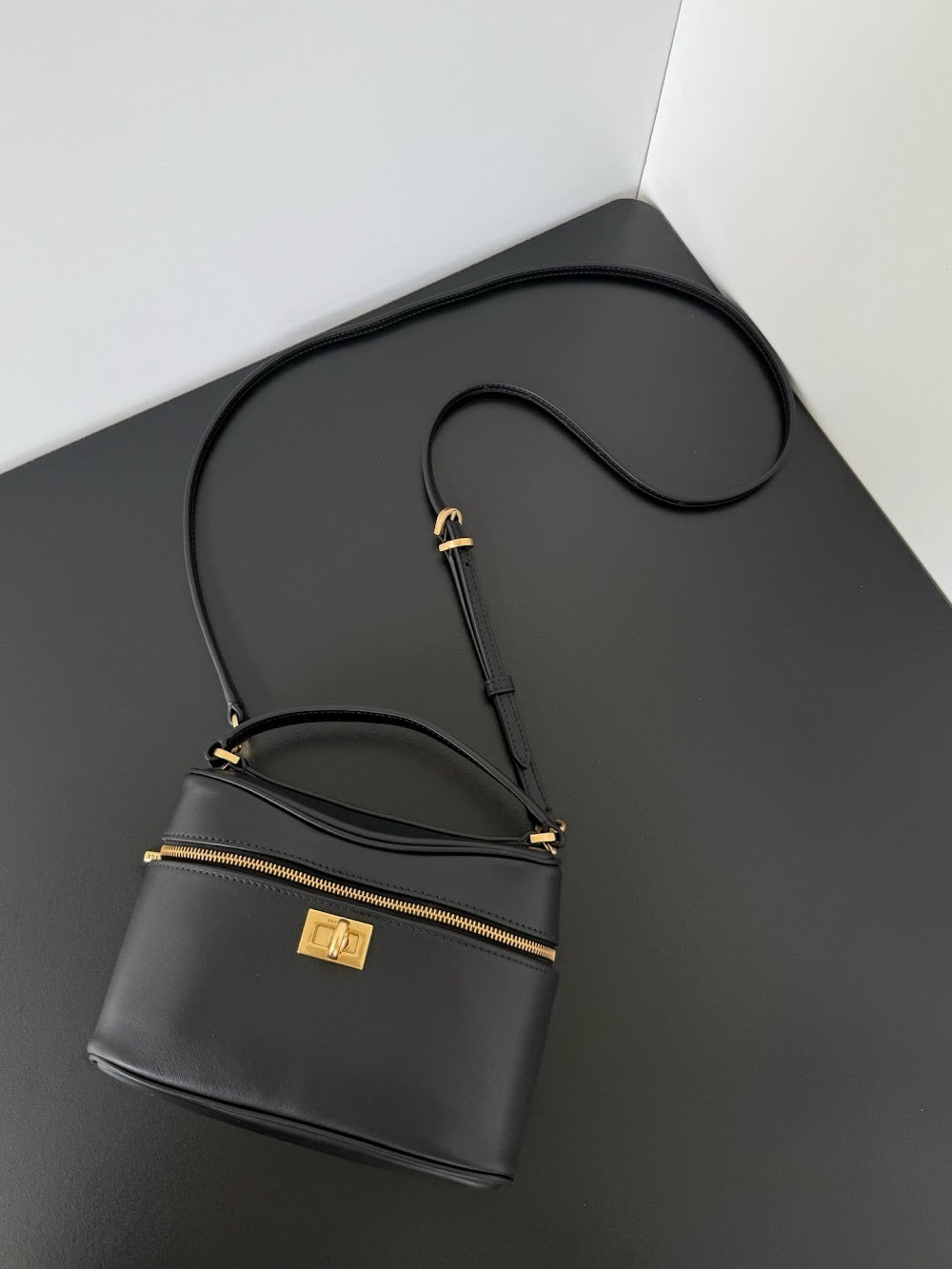 Ezyycart Bags Balenciaga Luxury Bag --111322