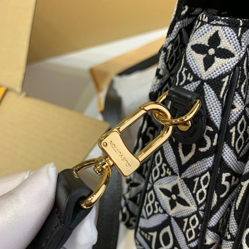 Anum Bags ln Luxury Bag --59356