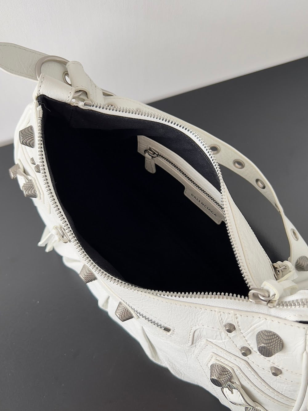 Ezyycart Bags Balenciaga Luxury Bag --111145