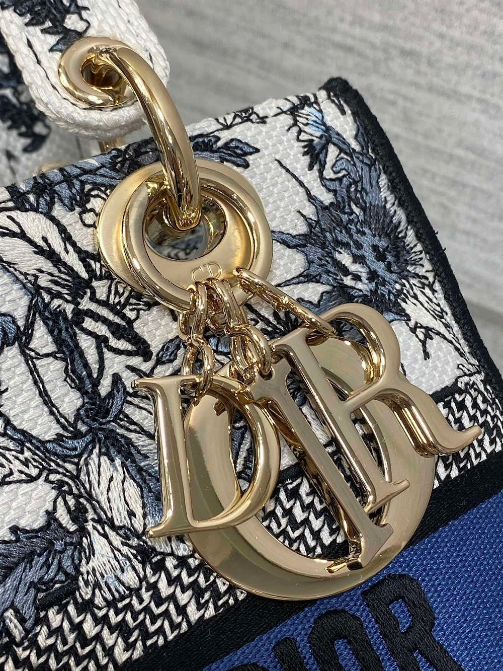 new-designer-premium-bags-nm16303