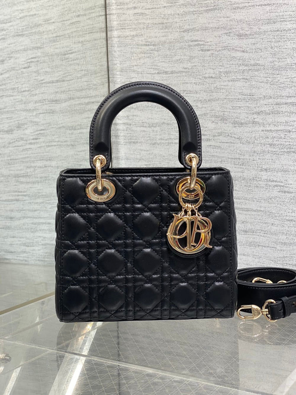 new-designer-premium-bags-nm16329