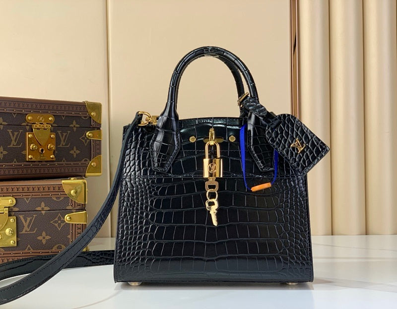 Anum Bags ln Luxury Bag --56945
