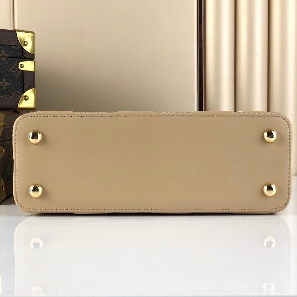 Anum Bags ln Luxury Bag --60582
