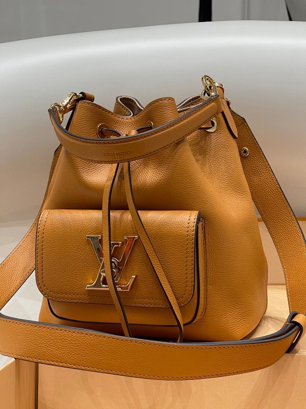 Anum Bags ln Luxury Bag --60696