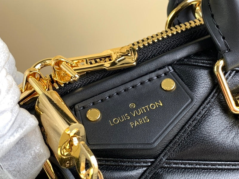 Anum Bags ln Luxury Bag --56788