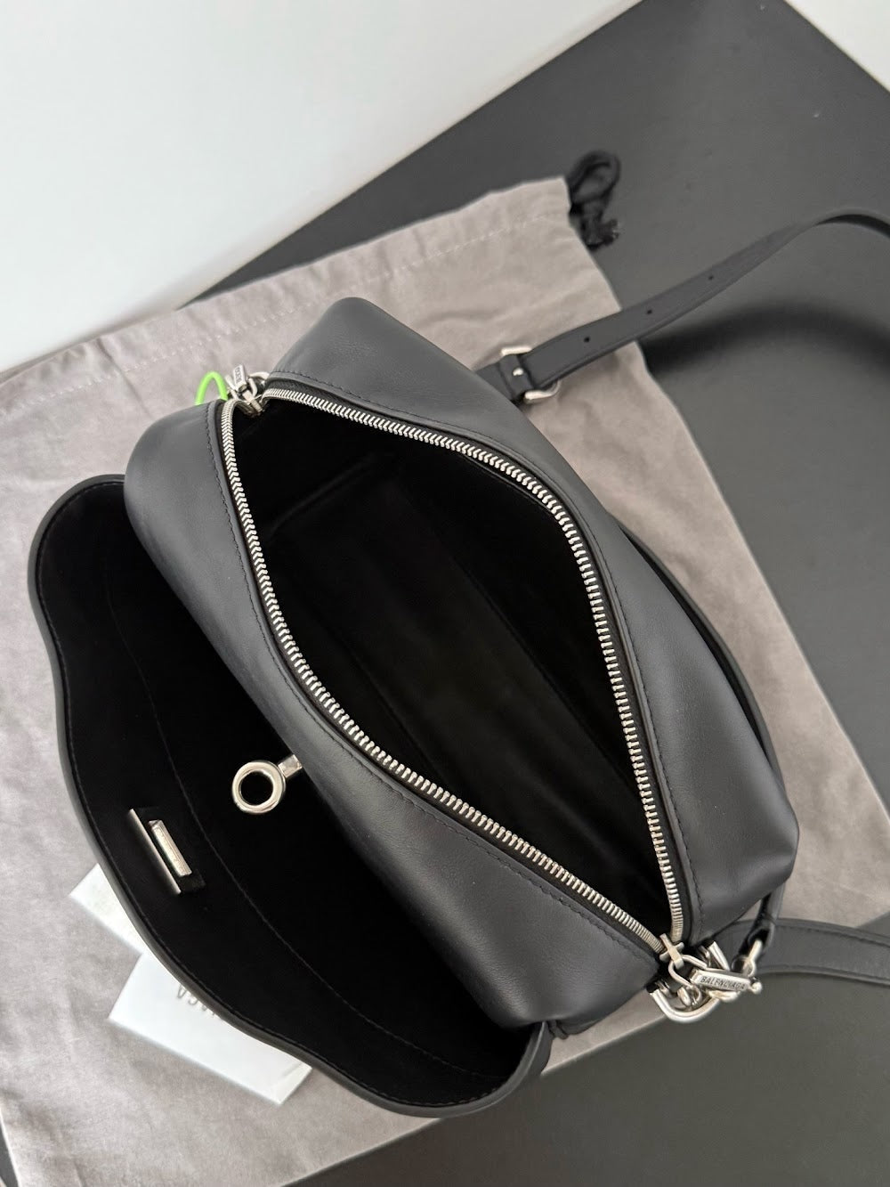 Ezyycart Bags Balenciaga Luxury Bag --111121