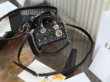 new-elite-designer-bags-nm7601