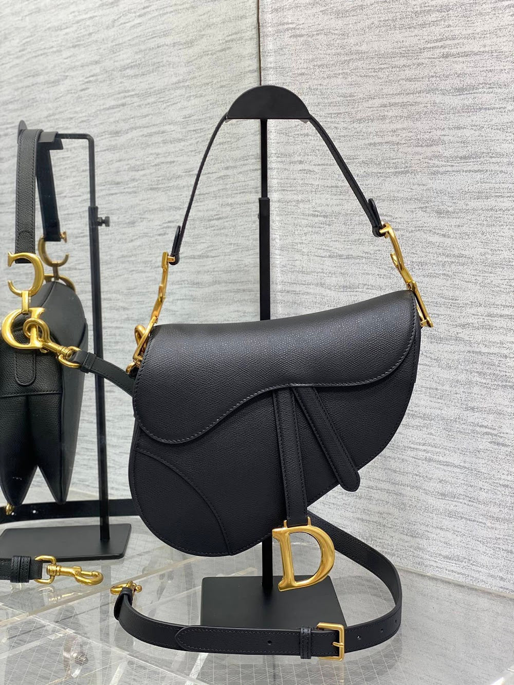 new-luxury-designer-bags-nm16174