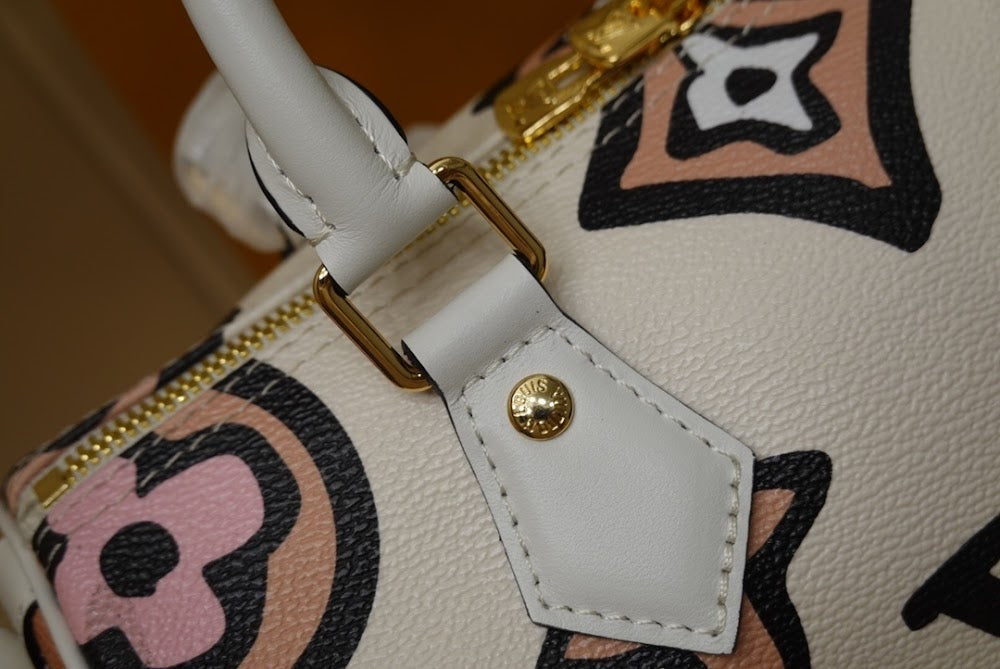 Anum Bags ln Luxury Bag --60355
