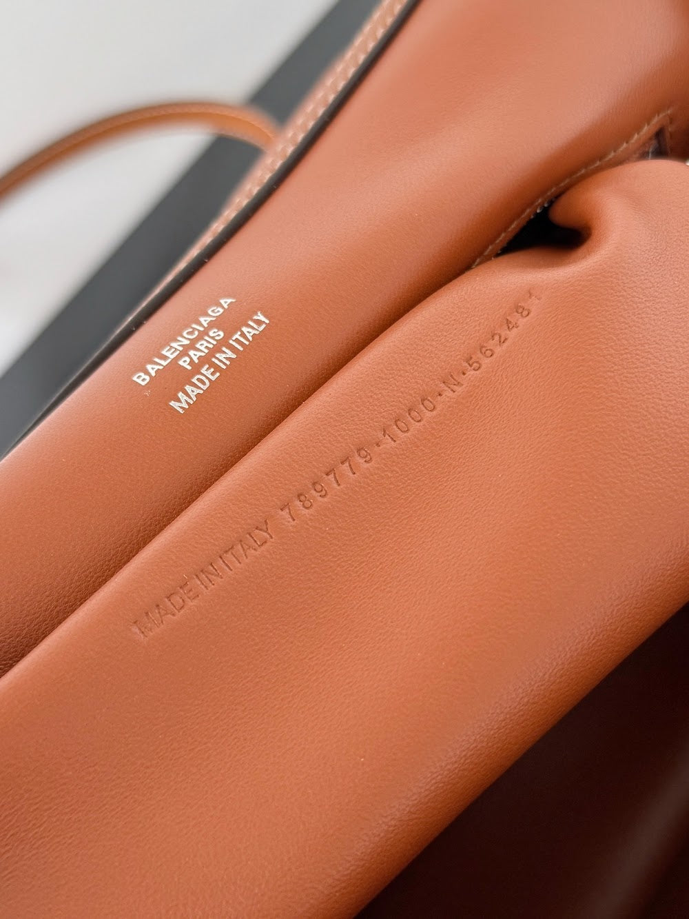 Ezyycart Bags Balenciaga Luxury Bag --110700