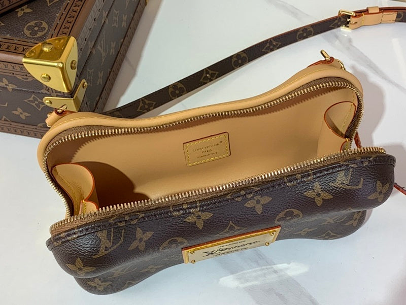 Anum Bags ln Luxury Bag --56691