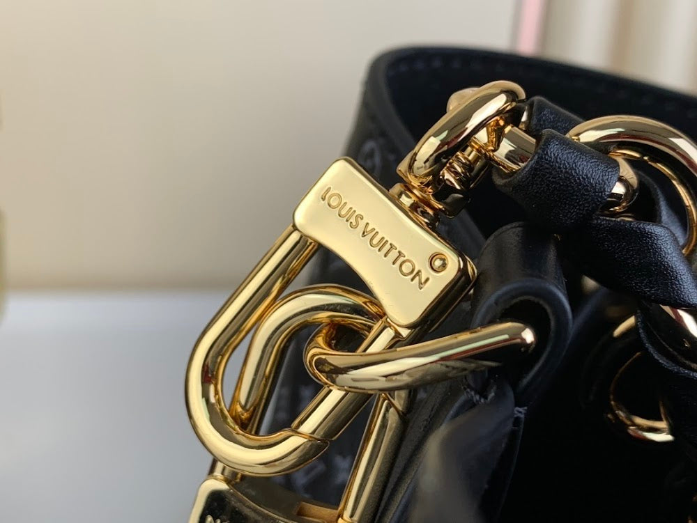 Anum Bags ln Luxury Bag --56790