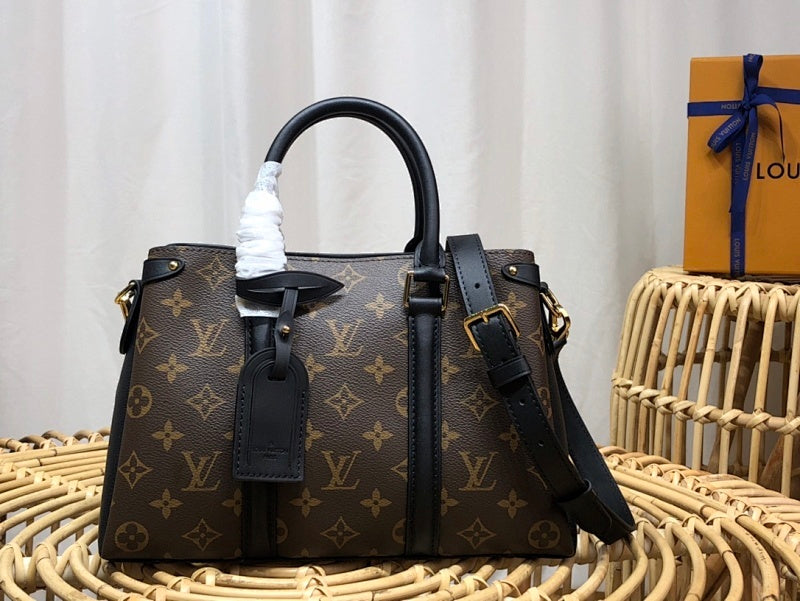 Anum Bags ln Luxury Bag --60136