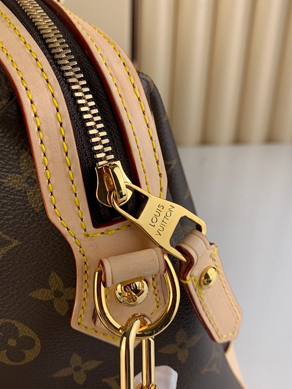 Anum Bags ln Luxury Bag --57644