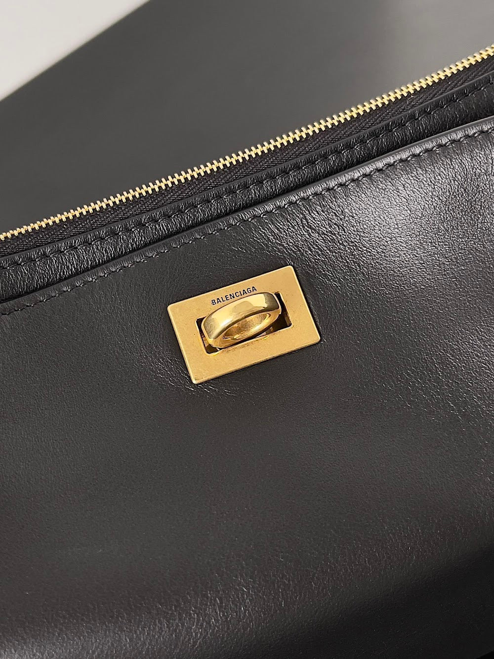Ezyycart Bags Balenciaga Luxury Bag --111877