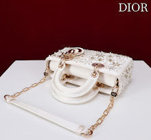 new-luxury-designer-bags-nm7300