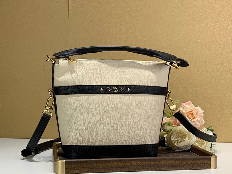 Anum Bags ln Luxury Bag --59729