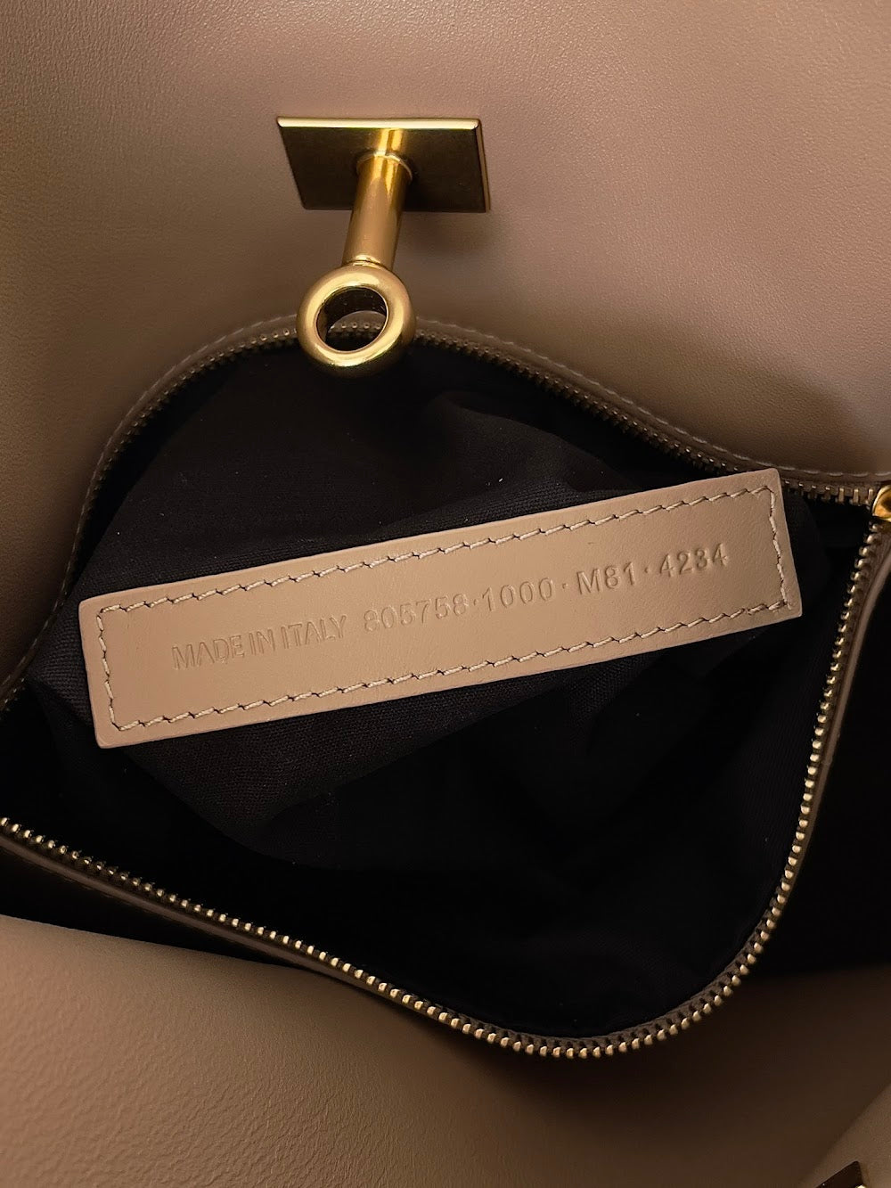 Ezyycart Bags Balenciaga Luxury Bag --111712