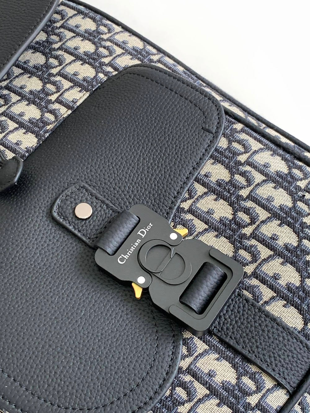 new-luxury-designer-bags-nm16409