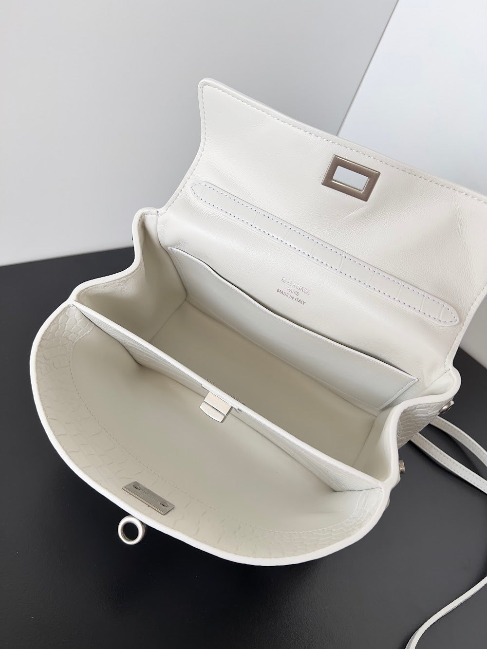 Ezyycart Bags Balenciaga Luxury Bag --111556