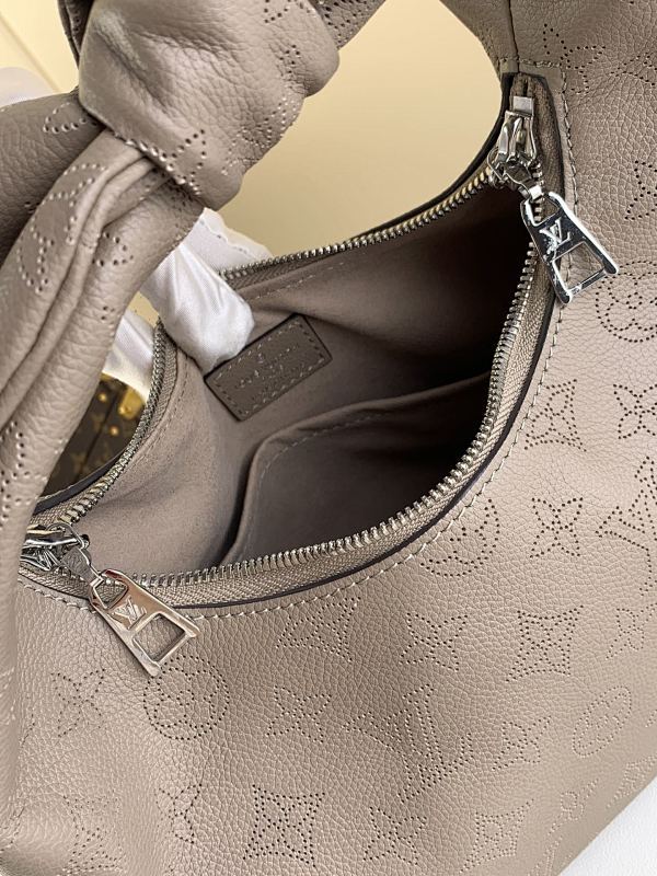 Anum Bags ln Luxury Bag --61139
