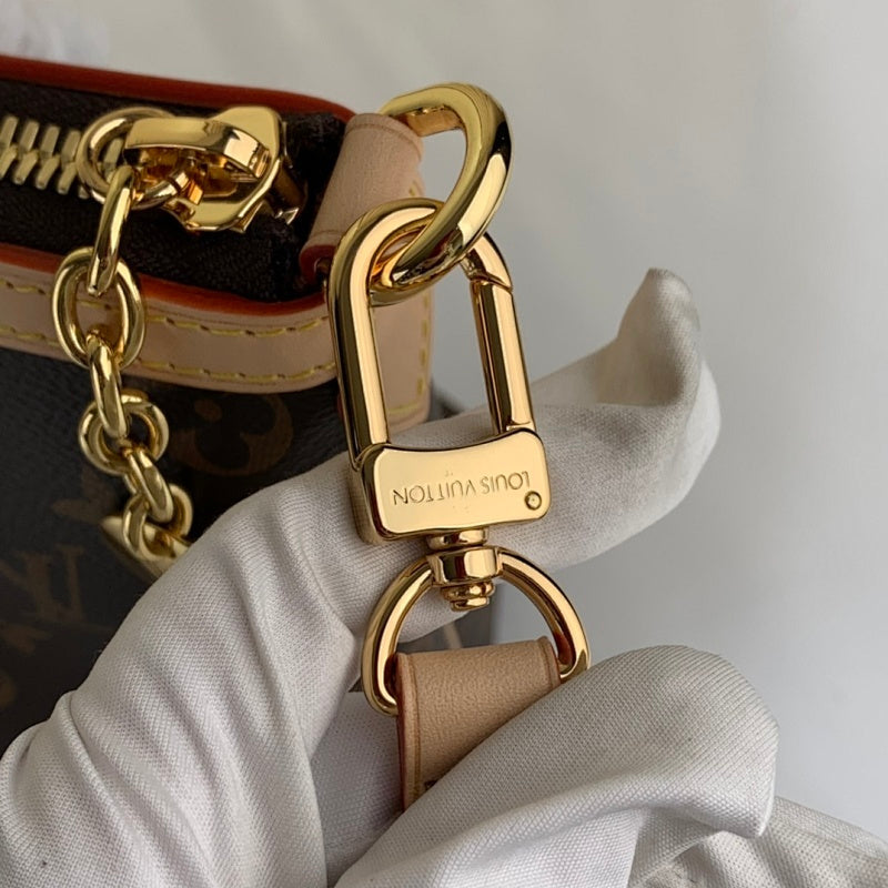 Anum Bags ln Luxury Bag --60668