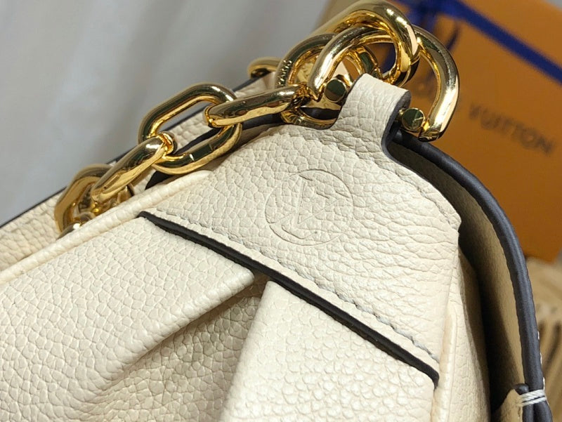 Anum Bags ln Luxury Bag --60089