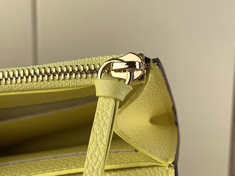 Anum Bags ln Luxury Bag --56533