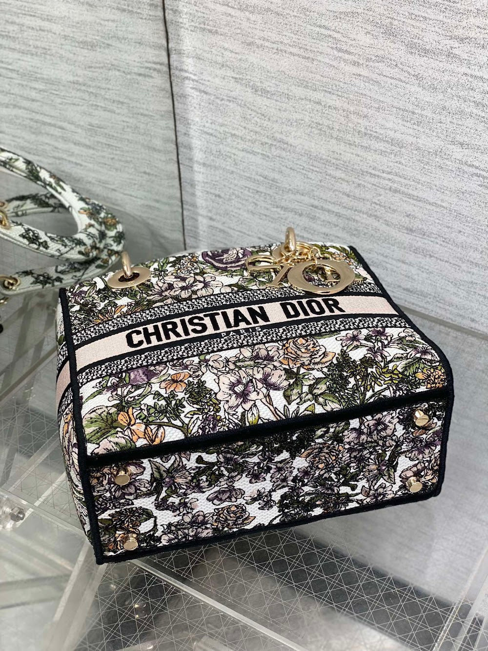 new-designer-premium-bags-nm16459