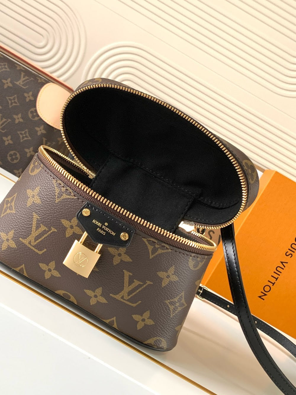 Anum Bags LVn Luxury Bag --80300