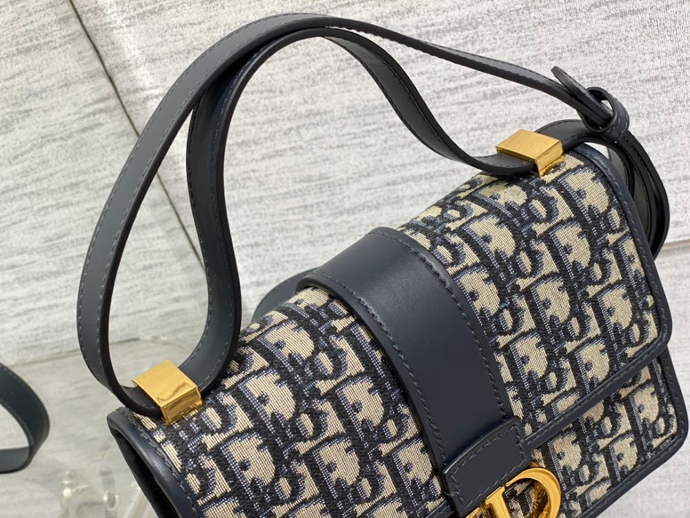 new-designer-premium-bags-nm16136