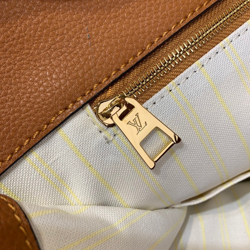 Anum Bags ln Luxury Bag --60069