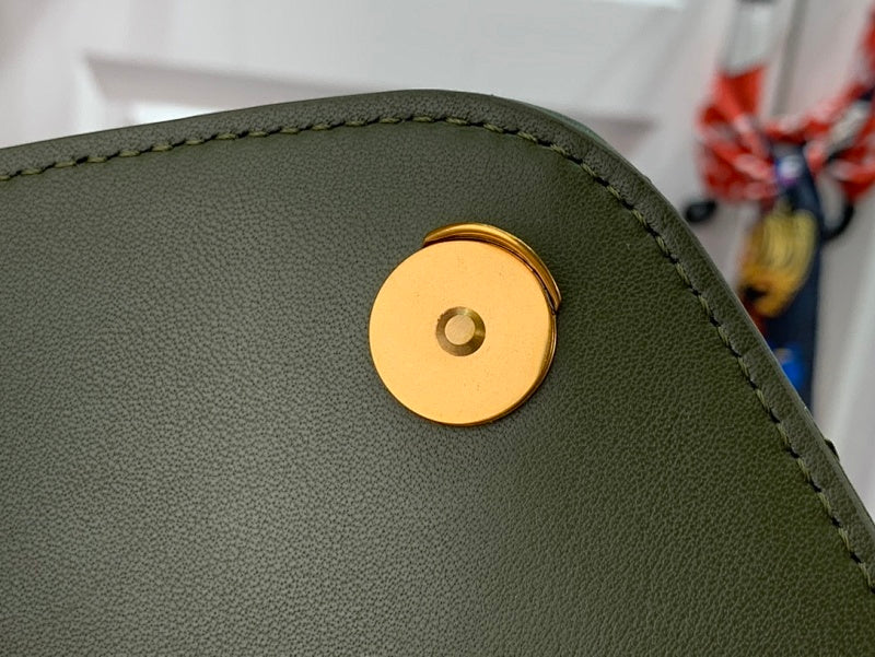 Anum Bags ln Luxury Bag --59645