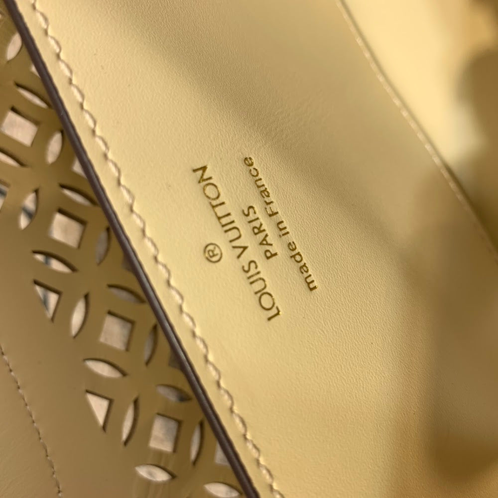 Anum Bags ln Luxury Bag --59367